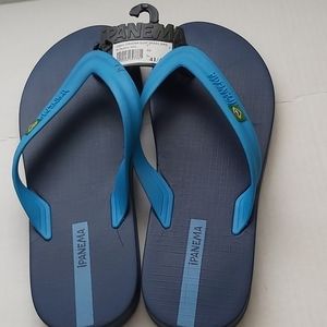 Brand New Never Worn IPANEMA  FLIP FLOPS